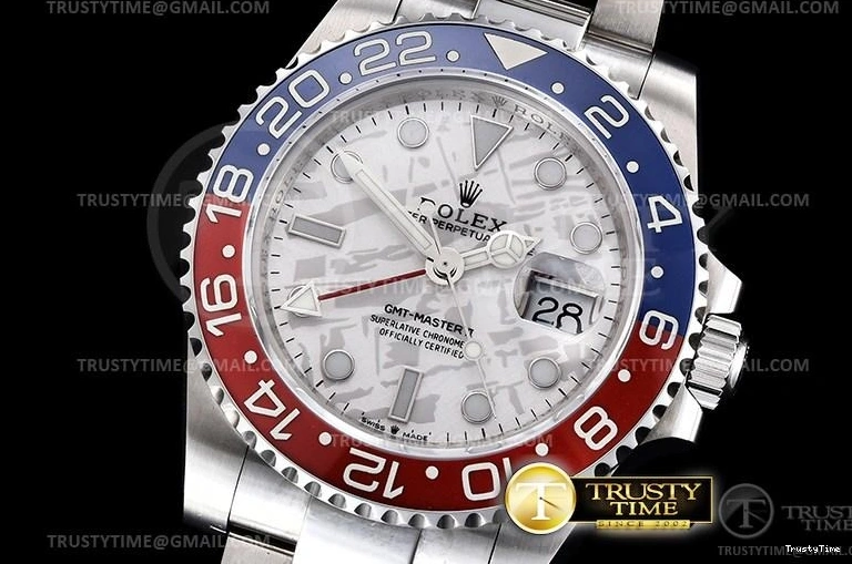 0325 ROLGMT166 – GMT II Snug 977